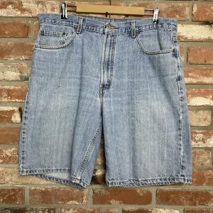 Y2K Levi 550 Distressed Shorts - Size 38